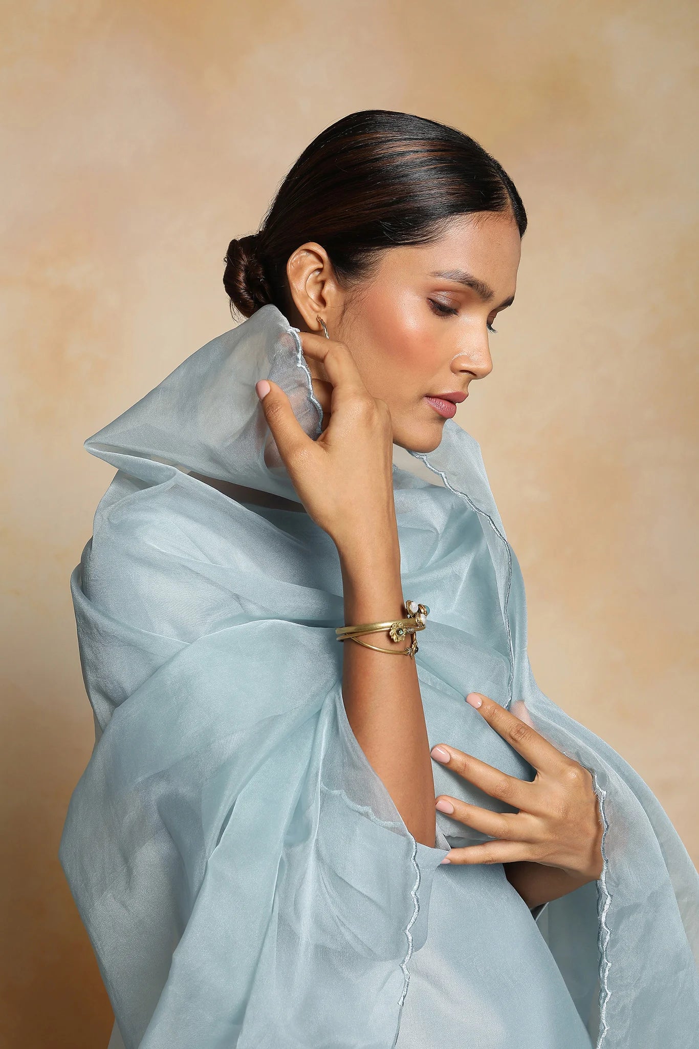 Himanshi Khurrana Misty Blue Kurta Set with Dupatta